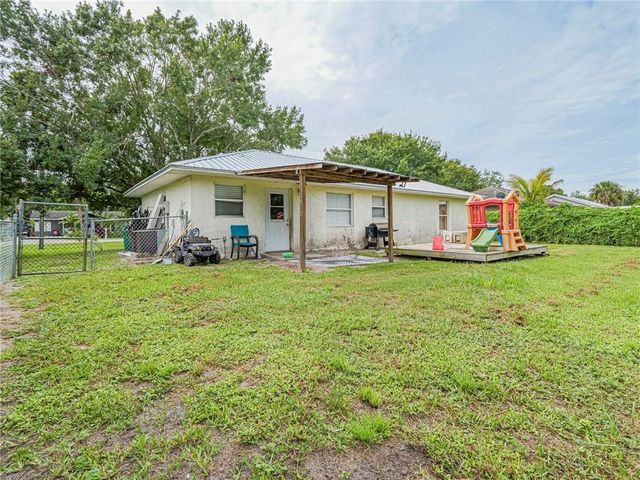 2739 NW 6th Street, Okeechobee, FL 34972