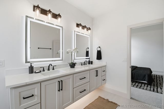 3903 W Ithica Court, Broken Arrow, OK 74012