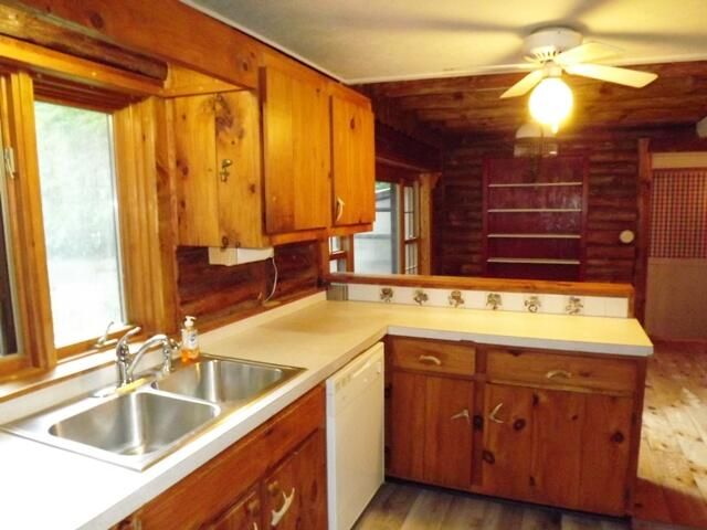 1908 S 186th Avenue, Hesperia, MI 49421