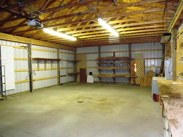 1908 S 186th Avenue, Hesperia, MI 49421