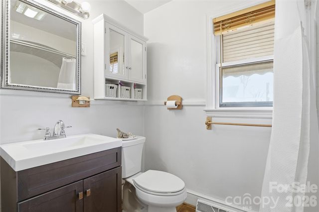 3115 Mathis Drive, Charlotte, NC 28208