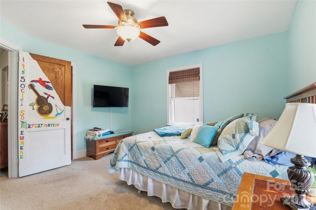 3115 Mathis Drive, Charlotte, NC 28208