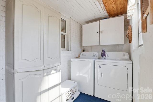 3115 Mathis Drive, Charlotte, NC 28208