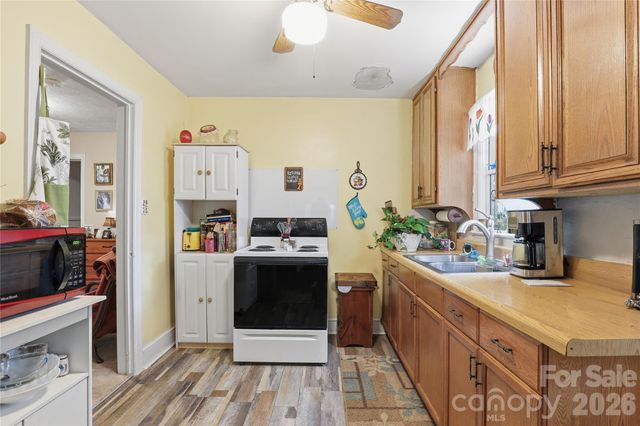 3115 Mathis Drive, Charlotte, NC 28208