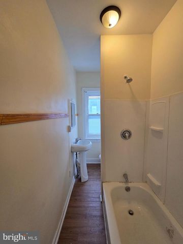 1135 COTTON ST, Reading, PA 19602