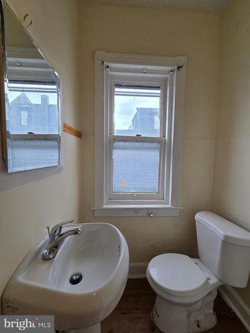 1135 COTTON ST, Reading, PA 19602