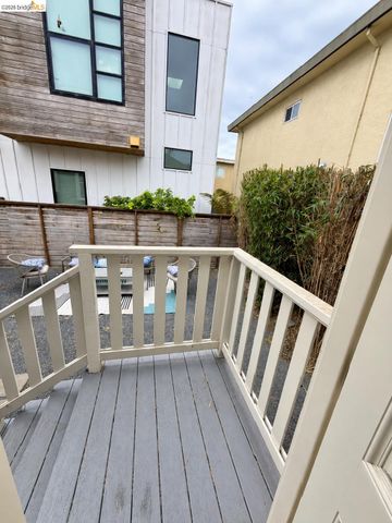 1324 Burnett, Berkeley, CA 94702