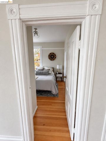 1324 Burnett, Berkeley, CA 94702