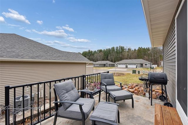 1352 Juniper Place, Eau Claire, WI 54703