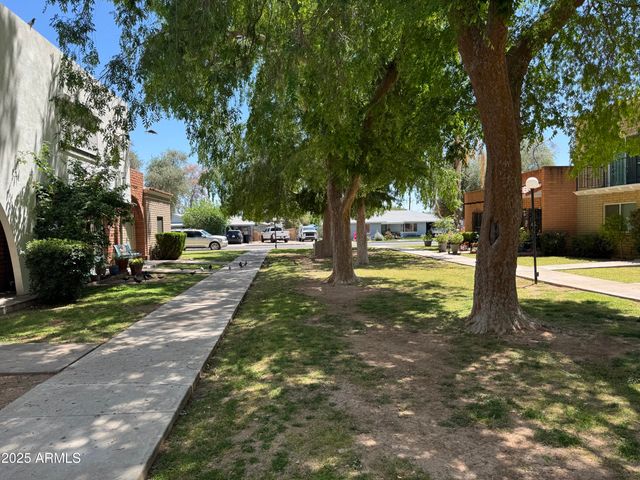 532 E 4th Place, Mesa, AZ 85203