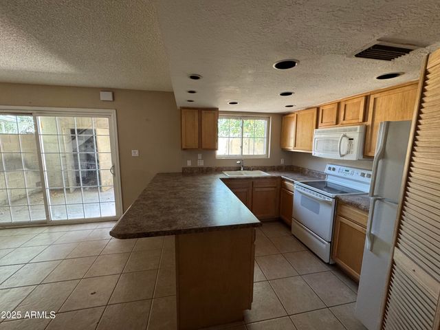532 E 4th Place, Mesa, AZ 85203