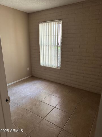 532 E 4th Place, Mesa, AZ 85203