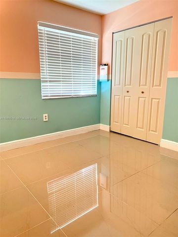 6866 NW 173rd Dr 610, Hialeah, FL 33015