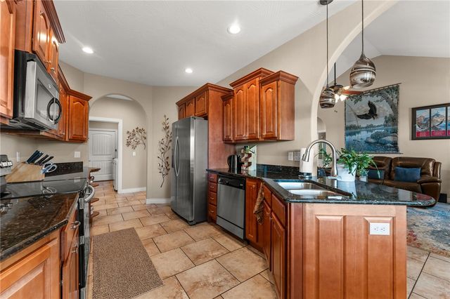 762 Showplace Gateway, Branson, MO 65616