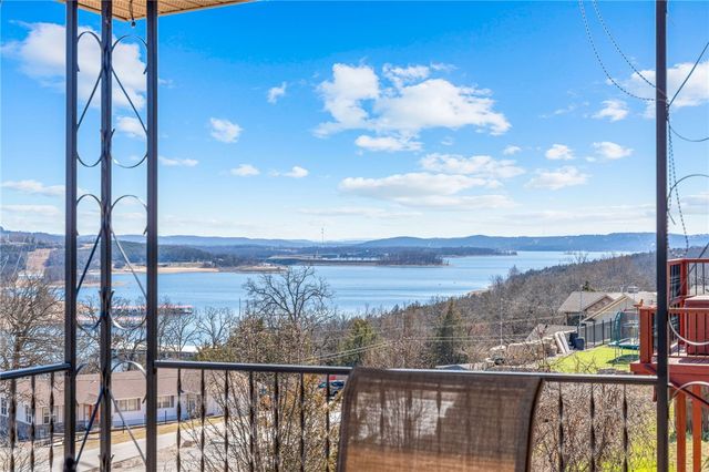 762 Showplace Gateway, Branson, MO 65616