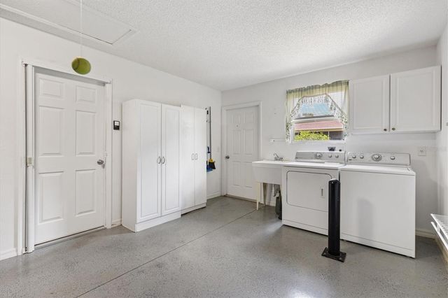 1630 ABERCROMBIE WAY, The Villages, FL 32162