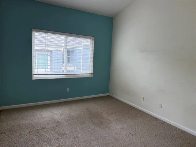 7532 Seaspring 201, Huntington Beach, CA 92648