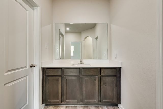 1521 Woodwinds Drive, Fort Worth, TX 76140