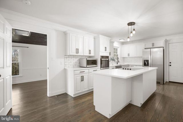 306 CLYDESDALE CT, Spotsylvania, VA 22551