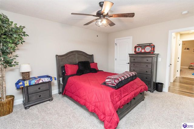 234 Royal Birkdale Court, Vine Grove, KY 41075