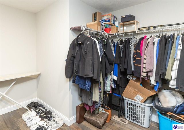 234 Royal Birkdale Court, Vine Grove, KY 41075