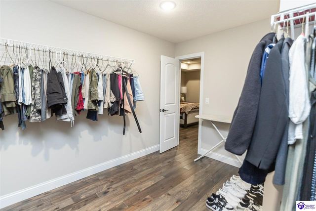 234 Royal Birkdale Court, Vine Grove, KY 41075