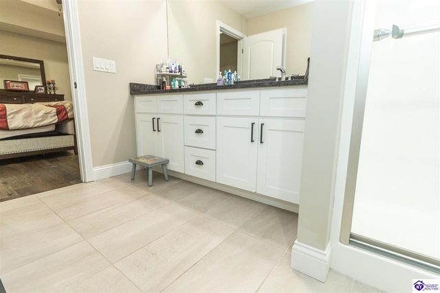 234 Royal Birkdale Court, Vine Grove, KY 41075