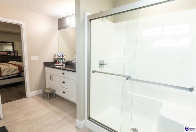 234 Royal Birkdale Court, Vine Grove, KY 41075