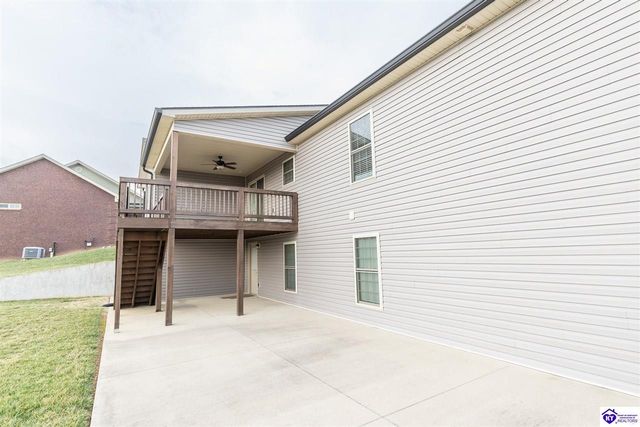 234 Royal Birkdale Court, Vine Grove, KY 41075