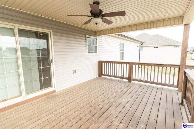 234 Royal Birkdale Court, Vine Grove, KY 41075