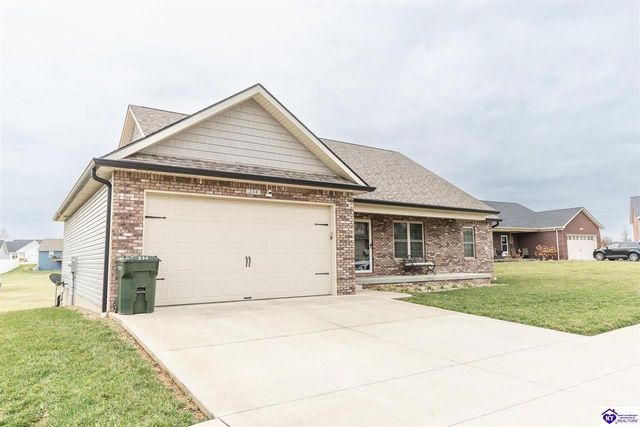 234 Royal Birkdale Court, Vine Grove, KY 41075