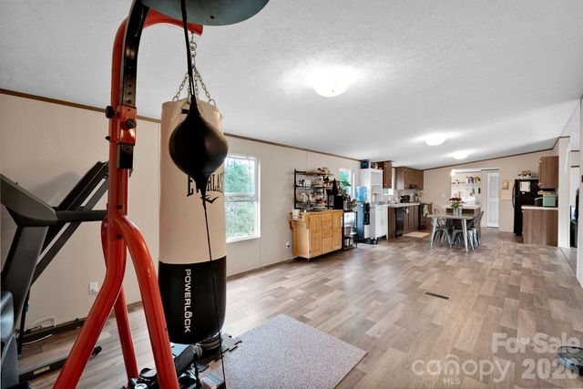 812 Dallas Spencer Mtn Road, Dallas, NC 28034