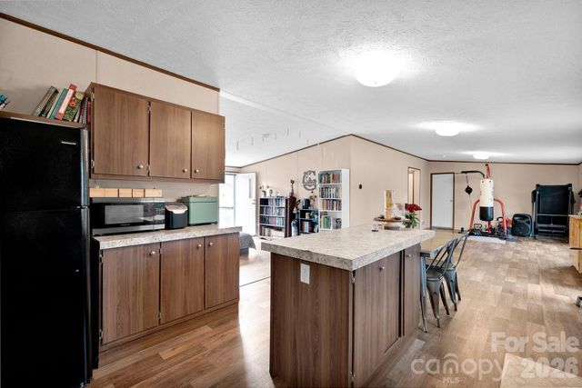 812 Dallas Spencer Mtn Road, Dallas, NC 28034