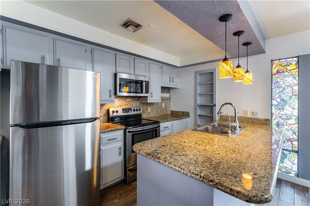 1301 East St Louis Avenue C, Las Vegas, NV 89104 — photo 4