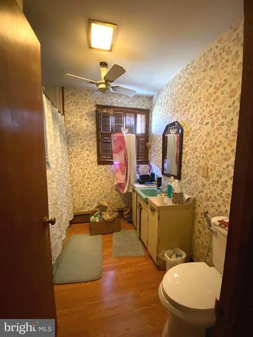 70 LOCUST AVE, Pennsville, NJ 08070