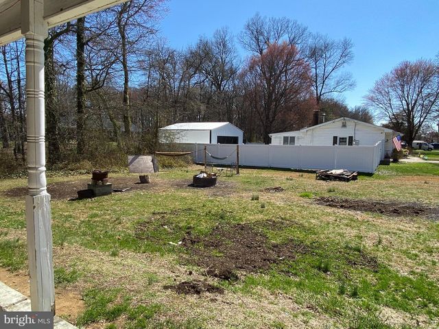70 LOCUST AVE, Pennsville, NJ 08070