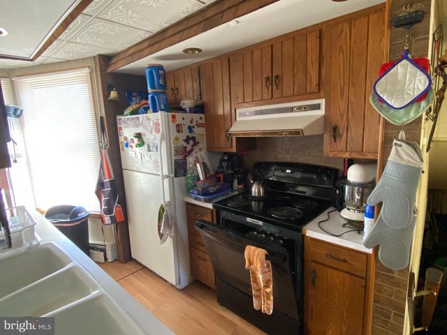 70 LOCUST AVE, Pennsville, NJ 08070