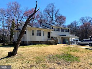 70 LOCUST AVE, Pennsville, NJ 08070