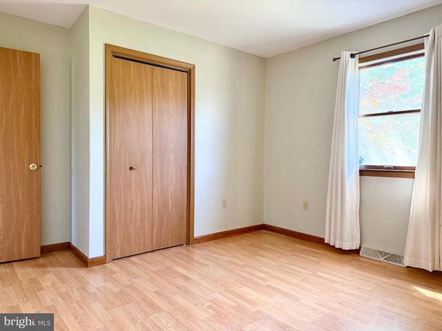 115 LION DR, Hanover, PA 17331