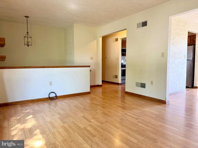 115 LION DR, Hanover, PA 17331