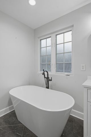 2661 Avery Park Dr, Nashville, TN 37211