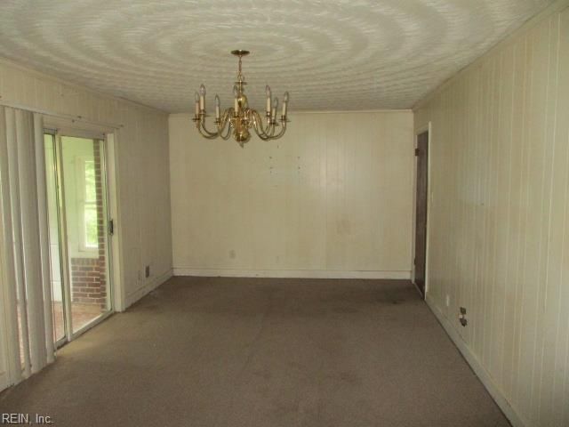 4052 Sunkist RD, Chesapeake, VA 23321