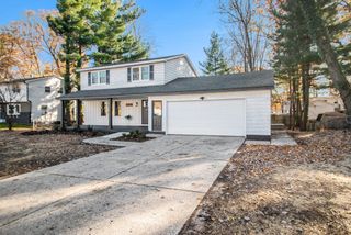 2462 Sherry Street Sw, City Of Wyoming, MI 49519