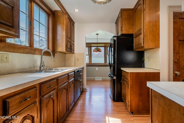 3827 Bowen Road, Toledo, OH 43613