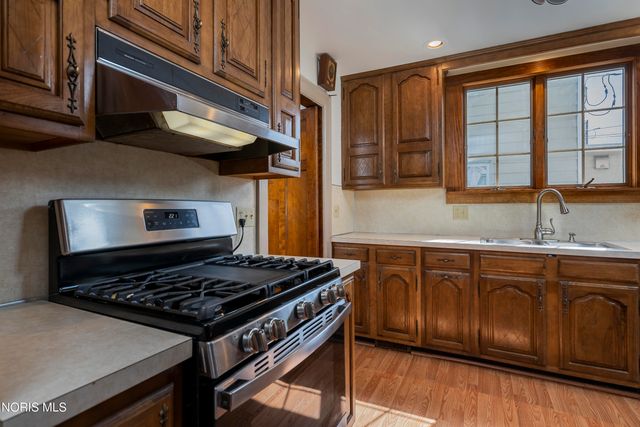 3827 Bowen Road, Toledo, OH 43613