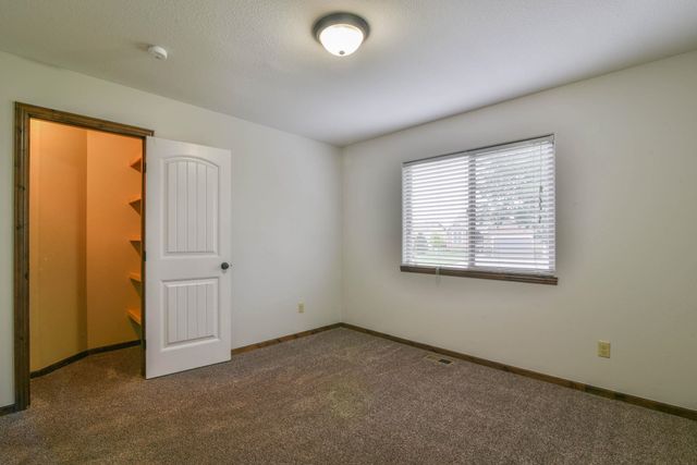 12838 E Cherry Creek Ct, Wichita, KS 67230