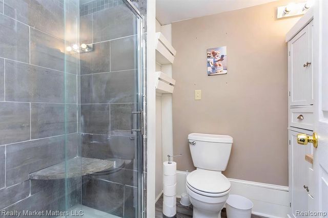 2543 Henry Road, Lapeer, MI 48446