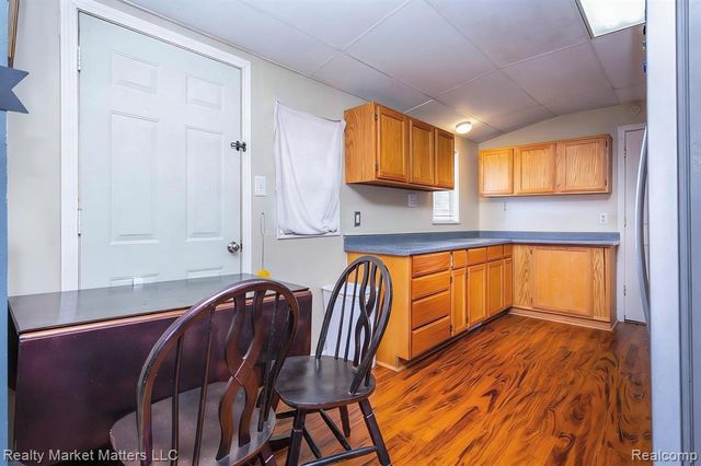 2543 Henry Road, Lapeer, MI 48446