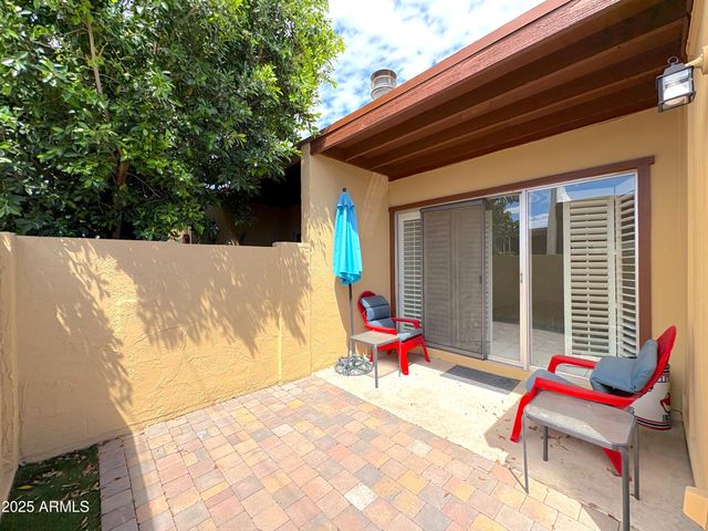 1225 E Avenida Hermosa --, Phoenix, AZ 85014