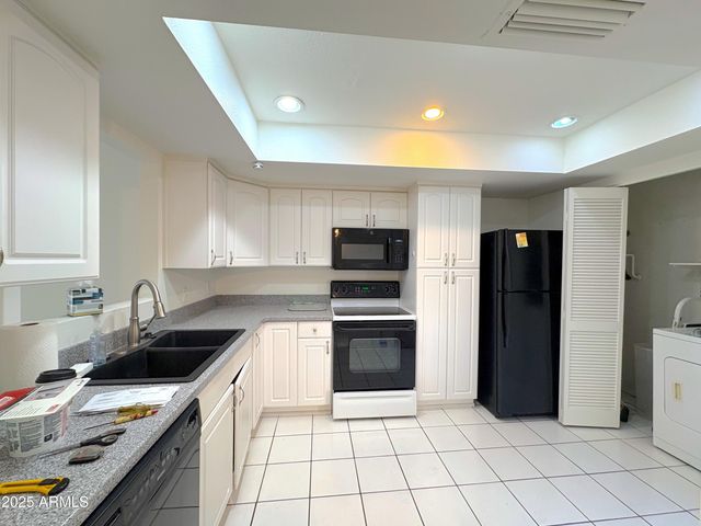 1225 E Avenida Hermosa --, Phoenix, AZ 85014